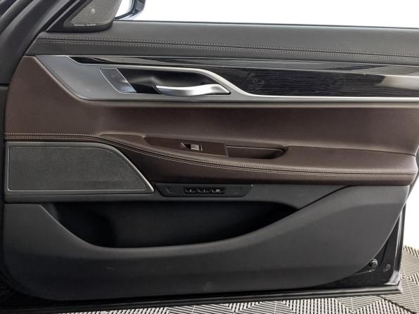 BMW 7 серии VI (G11/G12) Рестайлинг с пробегом 2020 года, цена 5 145 000 рублей, 82968 км, седан, Автокод Объявления