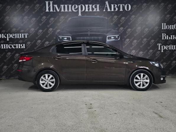 Kia Rio III Рестайлинг с пробегом 2016 года, цена 975 000 рублей, 133000 км, седан, Автокод Объявления