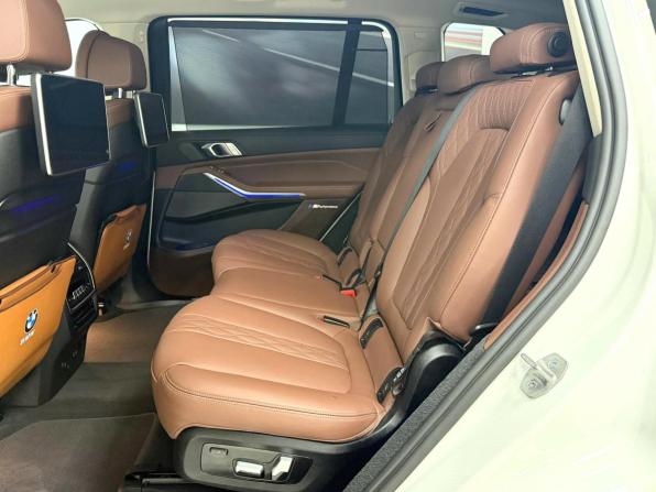 BMW X7 I (G07) Рестайлинг с пробегом 2022 года, цена 10 995 000 рублей, 28023 км, внедорожник, Автокод Объявления