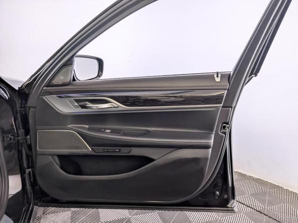 BMW 7 серии VI (G11/G12) Рестайлинг с пробегом 2021 года, цена 6 970 000 рублей, 97305 км, седан, Автокод Объявления