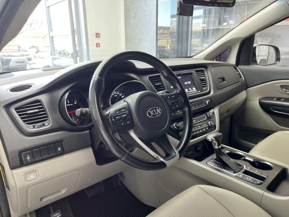 Kia Carnival III с пробегом 2018 года, цена 2 350 000 рублей, 151041 км, минивэн, Автокод Объявления