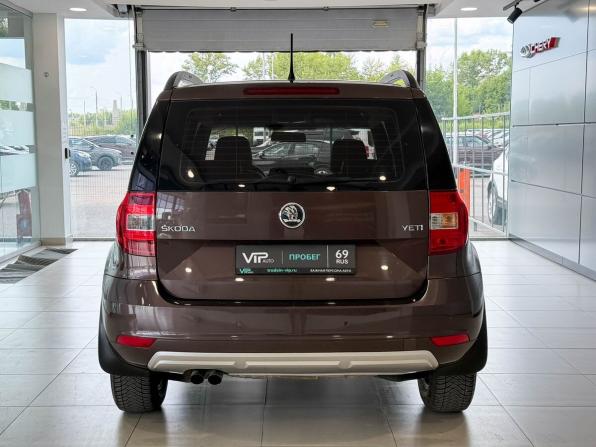 Skoda Yeti I Рестайлинг с пробегом 2014 года, цена 917 000 рублей, 208175 км, внедорожник, Автокод Объявления
