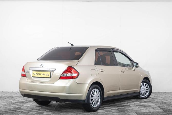 Nissan Tiida I Рестайлинг с пробегом 2009 года, цена 549 000 рублей, 245000 км, седан, Автокод Объявления
