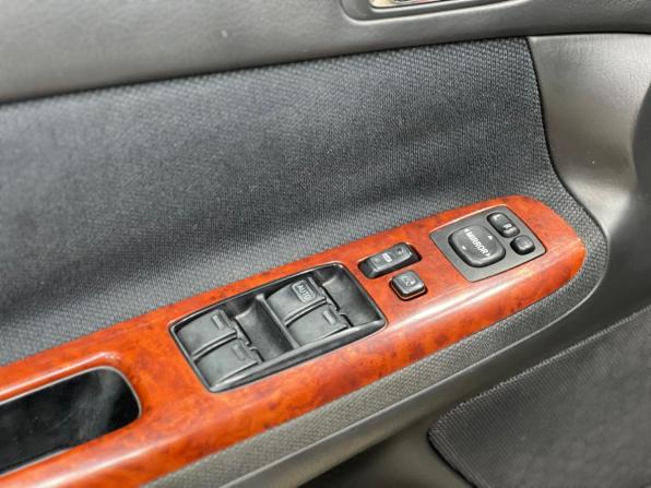 Toyota Camry V (XV30) Рестайлинг с пробегом 2005 года, цена 880 500 рублей, 300160 км, седан, Автокод Объявления