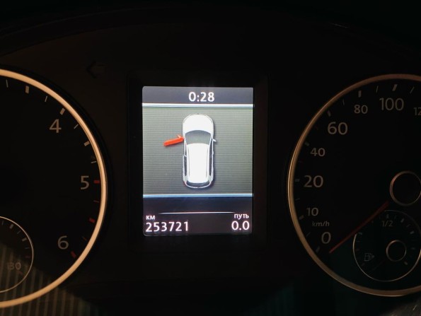Volkswagen Tiguan I Рестайлинг с пробегом 2011 года, цена 1 099 000 рублей, 253000 км, внедорожник, Автокод Объявления