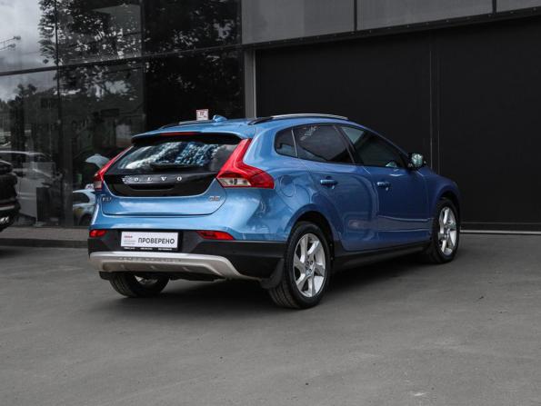 Volvo V40 II с пробегом 2014 года, цена 1 549 000 рублей, 177422 км, хэтчбек, Автокод Объявления