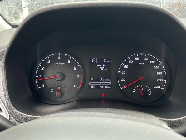 Hyundai Solaris II Рестайлинг с пробегом 2021 года, цена 1 570 000 рублей, 43126 км, седан, Автокод Объявления