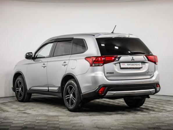 Mitsubishi Outlander III Рестайлинг 2 с пробегом 2016 года, цена 2 016 000 рублей, 38000 км, внедорожник, Автокод Объявления