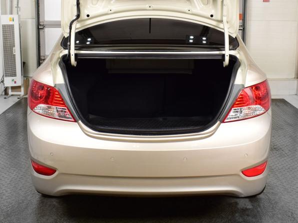 Hyundai Solaris I с пробегом 2011 года, цена 949 995 рублей, 140472 км, седан, Автокод Объявления