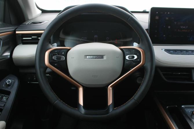 Haval Jolion I с пробегом 2023 года, цена 1 780 000 рублей, 127000 км, внедорожник, Автокод Объявления