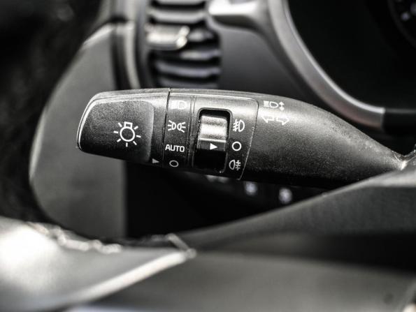 Kia Rio IV Рестайлинг с пробегом 2020 года, цена 1 639 000 рублей, 17925 км, седан, Автокод Объявления