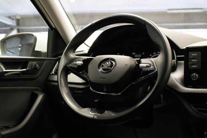 Skoda Rapid II с пробегом 2020 года, цена 1 399 000 рублей, 113567 км, лифтбек, Автокод Объявления