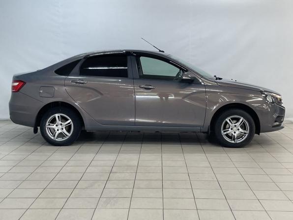 Lada (ВАЗ) Vesta I с пробегом 2017 года, цена 870 000 рублей, 102388 км, седан, Автокод Объявления