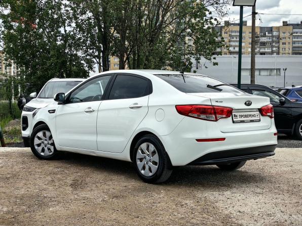 Kia Rio III Рестайлинг с пробегом 2015 года, цена 999 000 рублей, 150000 км, седан, Автокод Объявления