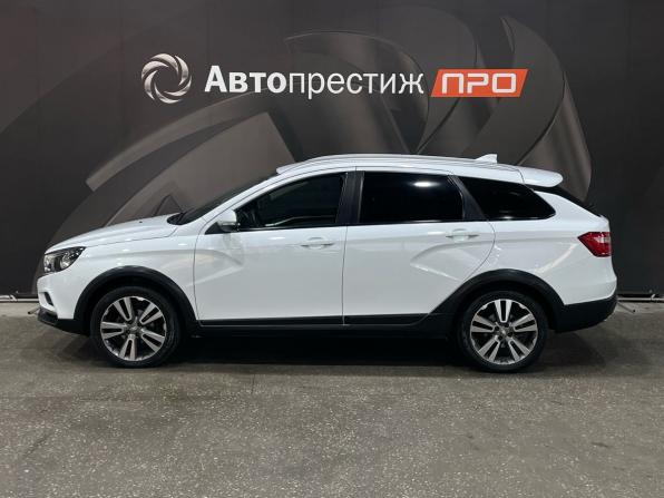 Lada (ВАЗ) Vesta I с пробегом 2021 года, цена 1 388 000 рублей, 42238 км, универсал, Автокод Объявления