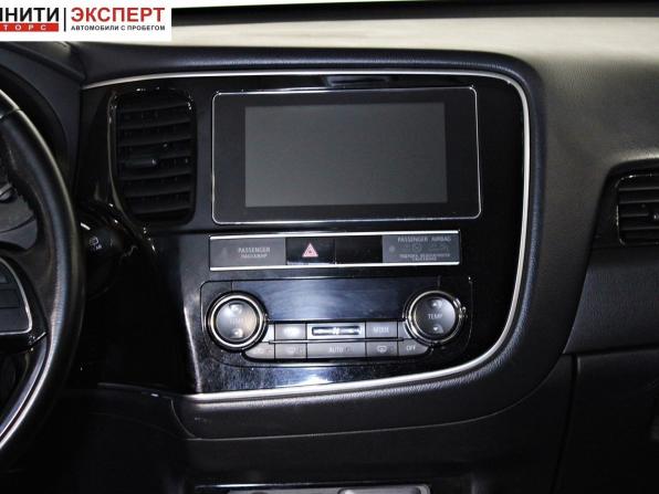 Mitsubishi Outlander III Рестайлинг 3 с пробегом 2018 года, цена 2 257 000 рублей, 109526 км, внедорожник, Автокод Объявления