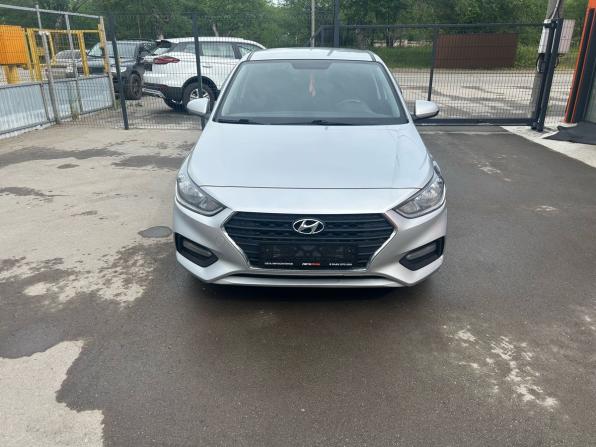 Hyundai Solaris II с пробегом 2019 года, цена 1 370 000 рублей, 128000 км, седан, Автокод Объявления