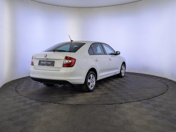 Skoda Rapid I Рестайлинг с пробегом 2019 года, цена 1 375 000 рублей, 96210 км, лифтбек, Автокод Объявления