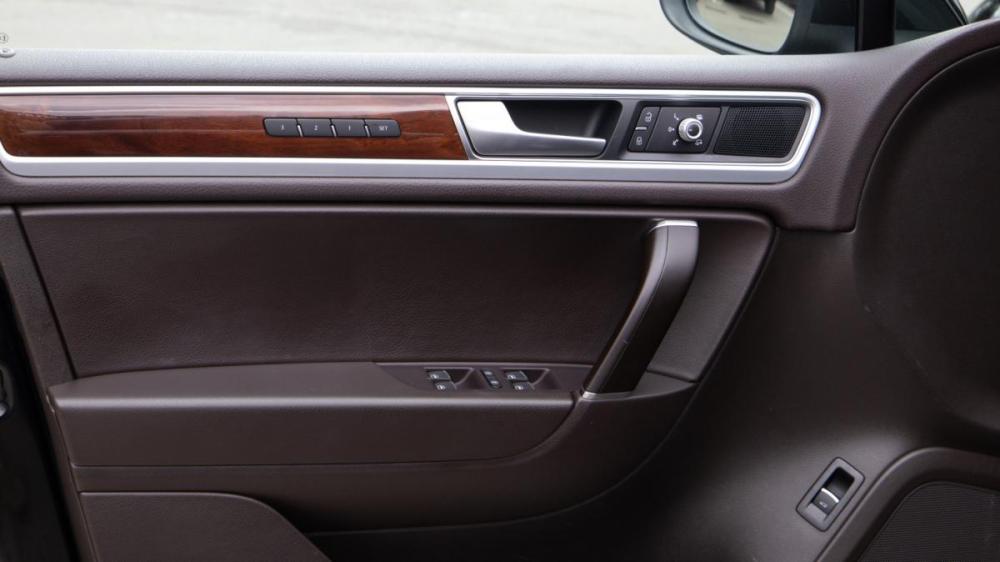 Volkswagen Touareg II Рестайлинг Москва  - изображение 21
