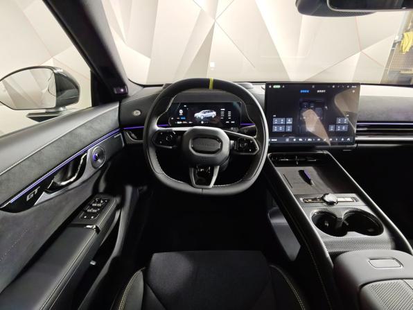 Lynk &amp; Co 07 I Рестайлинг с пробегом 2026 года, цена 5 750 000 рублей, 17 км, универсал, Автокод Объявления