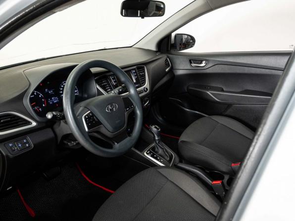 Hyundai Solaris II с пробегом 2017 года, цена 1 248 000 рублей, 108809 км, седан, Автокод Объявления