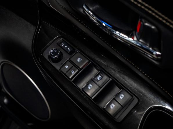 Toyota Harrier III (XU60) Рестайлинг с пробегом 2019 года, цена 3 050 000 рублей, 59300 км, внедорожник, Автокод Объявления