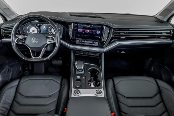 Volkswagen Touareg III с пробегом 2021 года, цена 6 137 000 рублей, 73000 км, внедорожник, Автокод Объявления