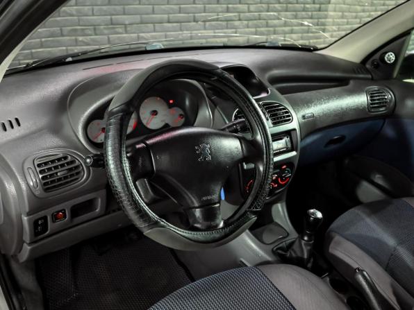Peugeot 206 с пробегом 2003 года, цена 150 000 рублей, 234904 км, хэтчбек, Автокод Объявления