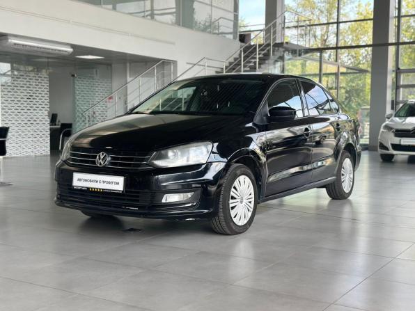 Volkswagen Polo V Рестайлинг с пробегом 2018 года, цена 995 000 рублей, 115000 км, седан, Автокод Объявления
