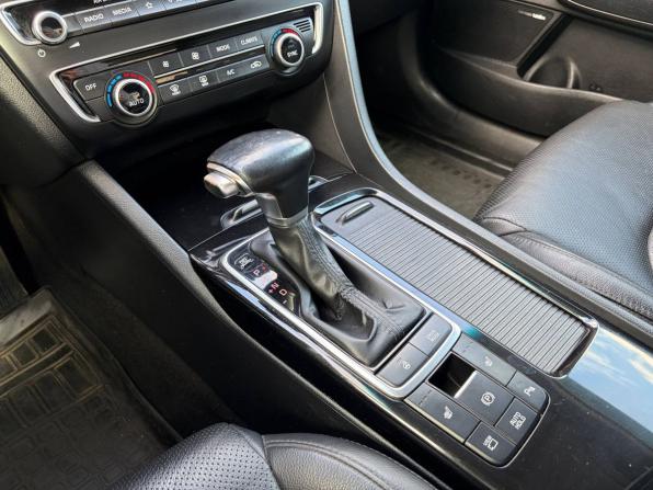 Kia Optima IV Рестайлинг с пробегом 2019 года, цена 1 195 000 рублей, 293000 км, седан, Автокод Объявления