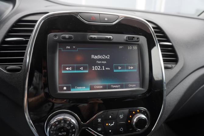 Renault Kaptur I с пробегом 2017 года, цена 1 282 000 рублей, 110856 км, внедорожник, Автокод Объявления
