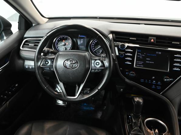 Toyota Camry VIII (XV70) с пробегом 2018 года, цена 2 590 000 рублей, 161369 км, седан, Автокод Объявления