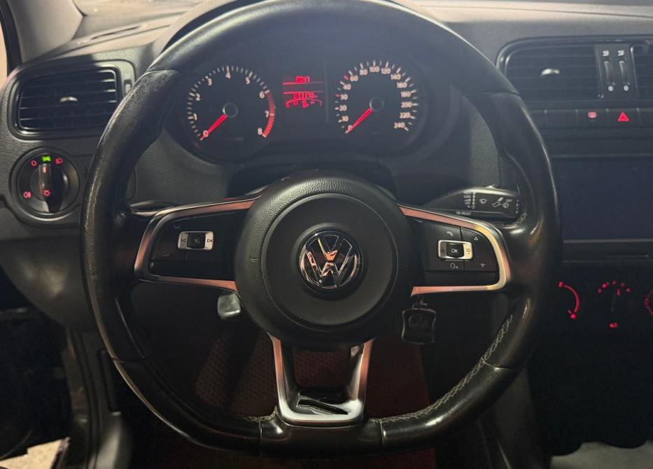 Volkswagen Polo V Екатеринбург  - изображение 11
