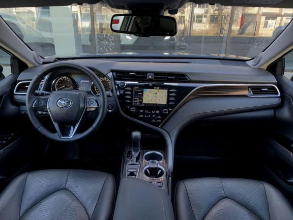 Toyota Camry VIII (XV70) с пробегом 2019 года, цена 2 858 000 рублей, 95145 км, седан, Автокод Объявления