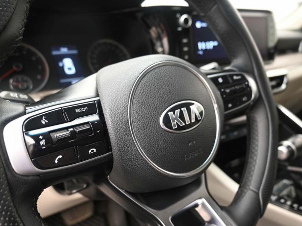 Kia K5 III с пробегом 2020 года, цена 2 190 000 рублей, 216452 км, седан, Автокод Объявления