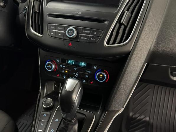 Ford Focus III Рестайлинг с пробегом 2018 года, цена 1 225 000 рублей, 125371 км, универсал, Автокод Объявления