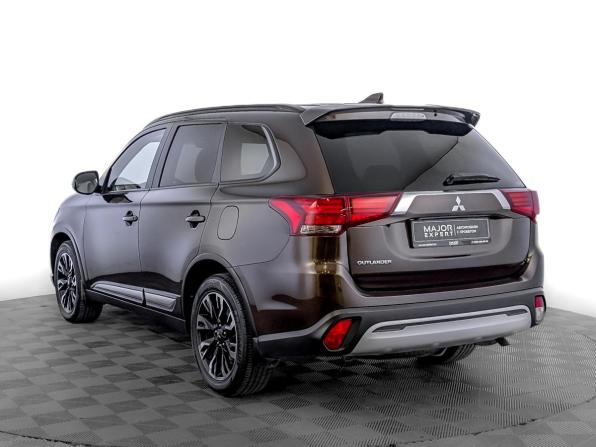 Mitsubishi Outlander III Рестайлинг 3 с пробегом 2021 года, цена 2 750 000 рублей, 65267 км, внедорожник, Автокод Объявления