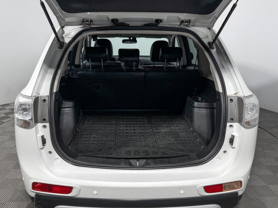 Mitsubishi Outlander III Рестайлинг Санкт-Петербург  - изображение 13