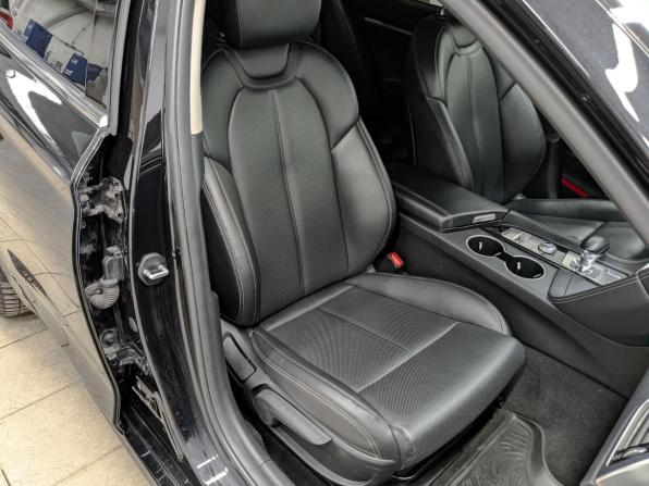 Genesis G70 I с пробегом 2020 года, цена 2 730 000 рублей, 134782 км, седан, Автокод Объявления