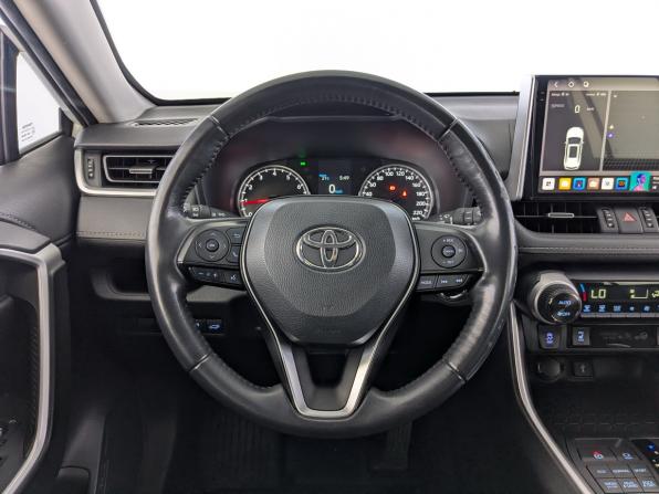 Toyota RAV4 V (XA50) с пробегом 2021 года, цена 2 900 000 рублей, 149564 км, внедорожник, Автокод Объявления