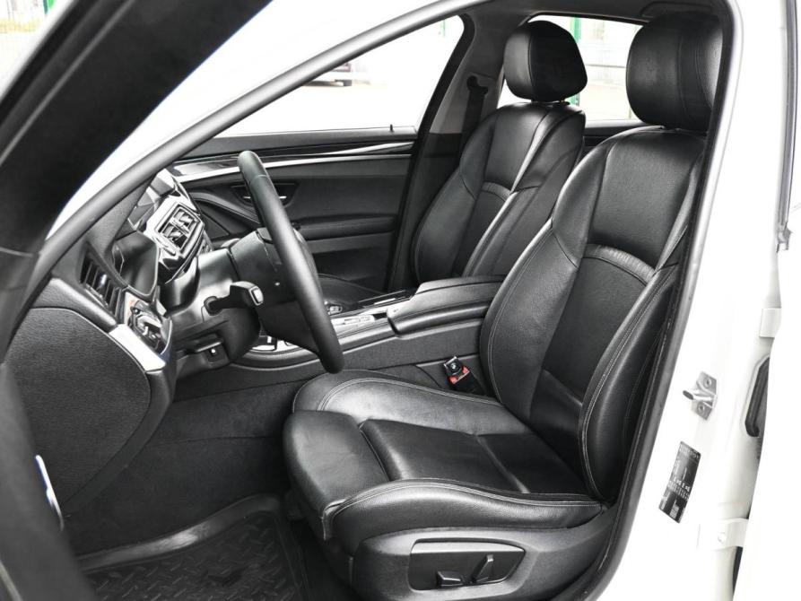 BMW 5 серии VI (F10/F11/F07) Рестайлинг Новороссийск  - изображение 10