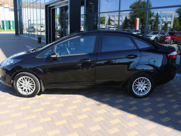 Ford Fiesta Mk6 Рестайлинг с пробегом 2016 года, цена 842 000 рублей, 89080 км, седан, Автокод Объявления