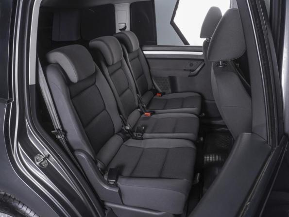 Volkswagen Touran I Рестайлинг 2 с пробегом 2011 года, цена 1 179 000 рублей, 140161 км, компактвэн, Автокод Объявления