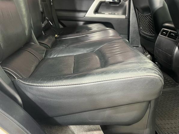 Toyota Land Cruiser 200 Series Рестайлинг 1 с пробегом 2014 года, цена 3 600 000 рублей, 292000 км, внедорожник, Автокод Объявления