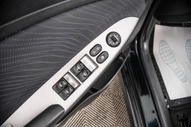 Hyundai Solaris I Рестайлинг с пробегом 2016 года, цена 1 249 000 рублей, 173625 км, седан, Автокод Объявления