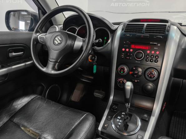 Suzuki Grand Vitara II с пробегом 2005 года, цена 800 000 рублей, 282000 км, внедорожник, Автокод Объявления