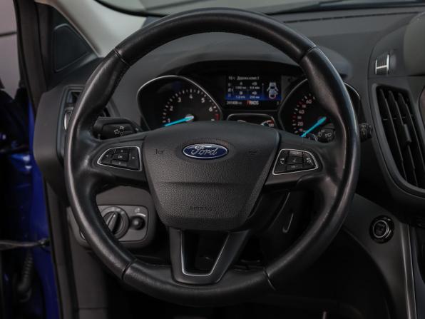 Ford Kuga II Рестайлинг с пробегом 2018 года, цена 1 398 000 рублей, 238784 км, внедорожник, Автокод Объявления