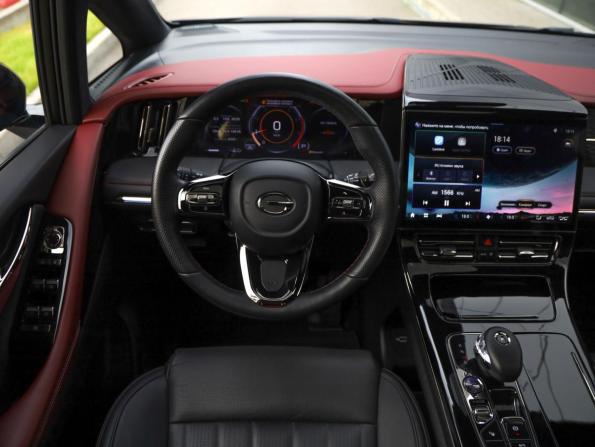 GAC M8 с пробегом 2024 года, цена 4 499 000 рублей, 21000 км, минивэн, Автокод Объявления