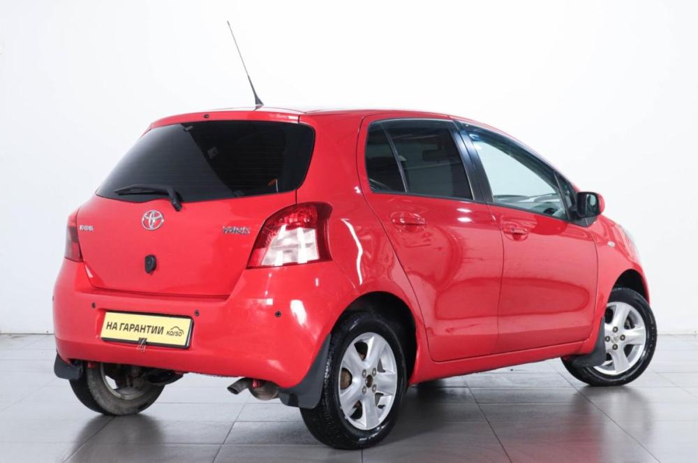 Toyota Yaris II Челябинск  - изображение 7