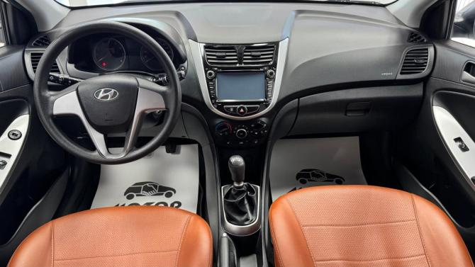 Hyundai Solaris I Рестайлинг с пробегом 2015 года, цена 1 115 000 рублей, 56525 км, хэтчбек, Автокод Объявления
